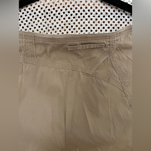 LaBelle Histoire tan pants size10 - Picture 3 of 6